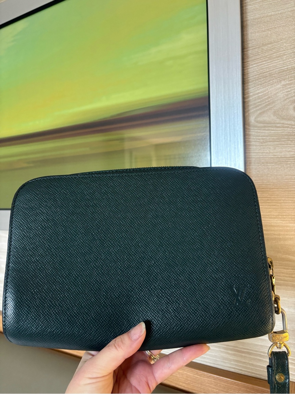 Auth LOUIS VUITTON Baikal Taiga green Leather Clutch